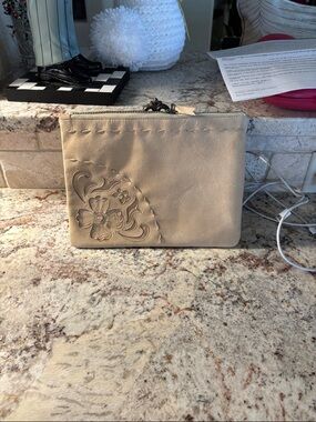 Source Unknown Beige Floral Embossed Wristlet Clutch